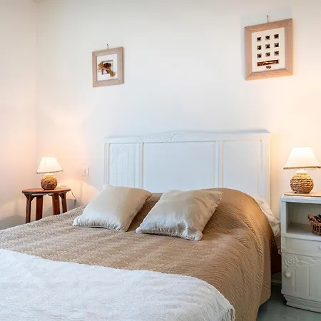 La Houle, Face Apartment *